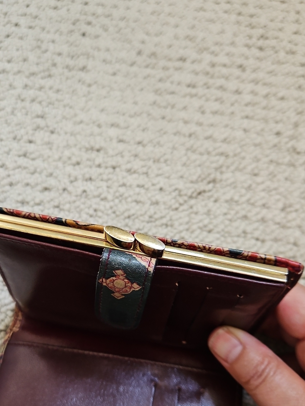 Vintage Lisette Leather Wallet - Picture 8 of 9